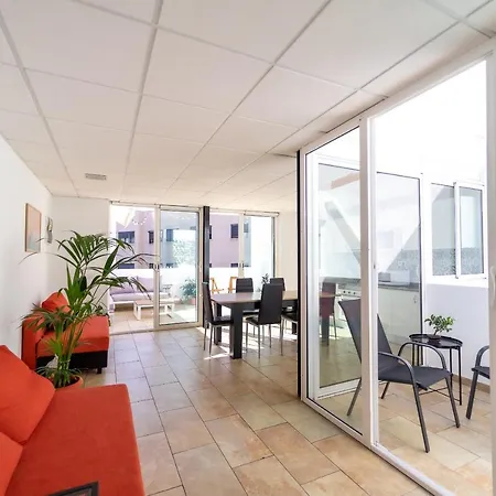 Homestay Un Lugar House Canteras - Coliving *