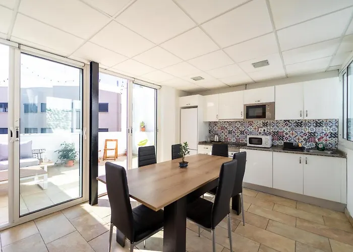 Δωμάτια σε οικογενειακή κατοικία Un Lugar House Canteras - Coliving